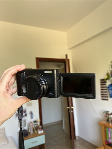 Macchinetta fotografica - macchinetta,