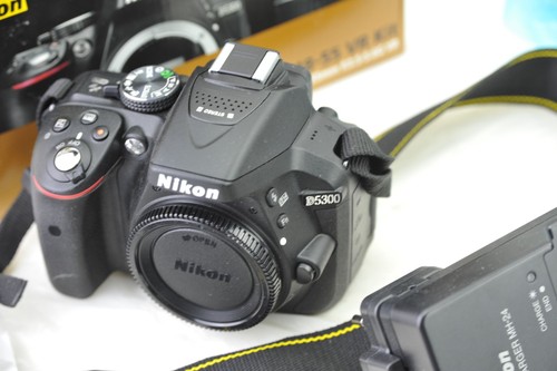 Nikon d5300 3mp dslr - nikon,