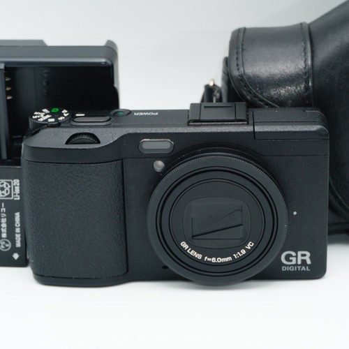 Fotocamera digitale compatta